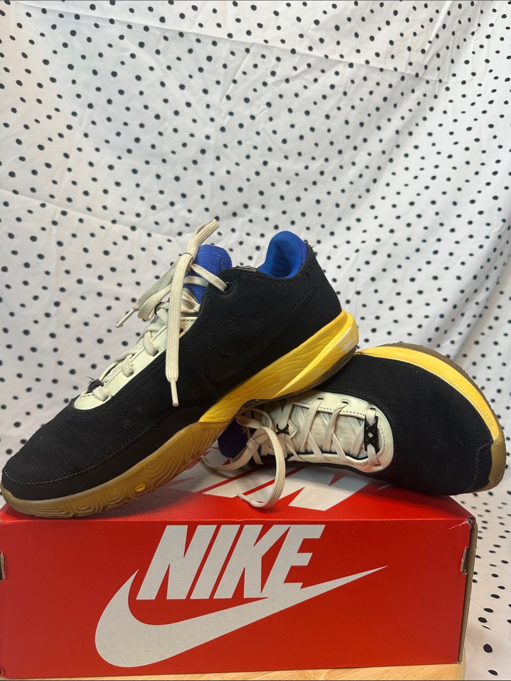 Nike Men’s KD 16 basketball shoes!